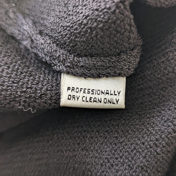 St.Johns Knit Black pull on skirt. - Picture 4 of 6